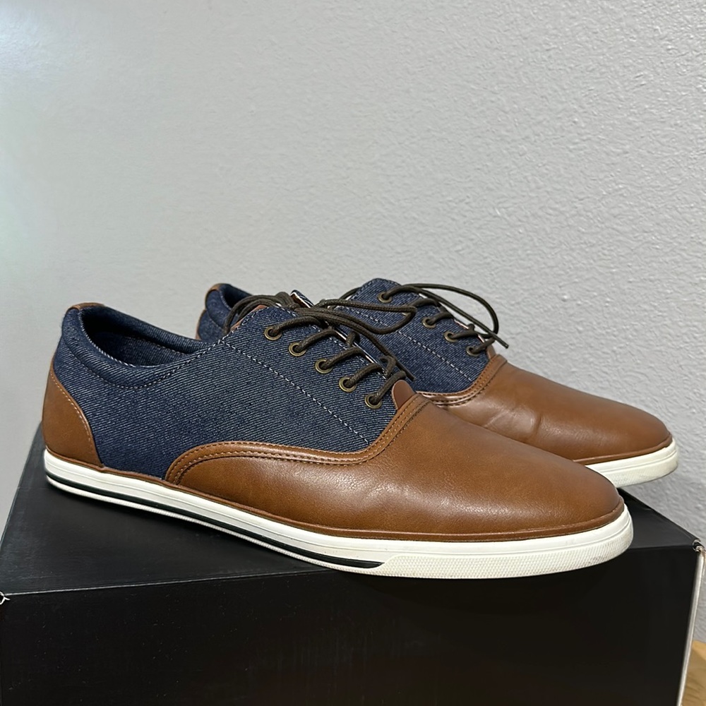 YUBO- 28 Sneakers